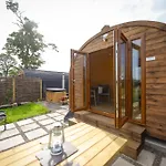 Campeggio Luxury Glamping Pod - Garthside *