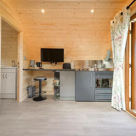 Luxury Glamping Pod - Garthside Camping *